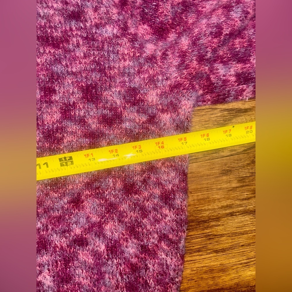 Time & Tru Sweater Size Small - Picture 5 of 8